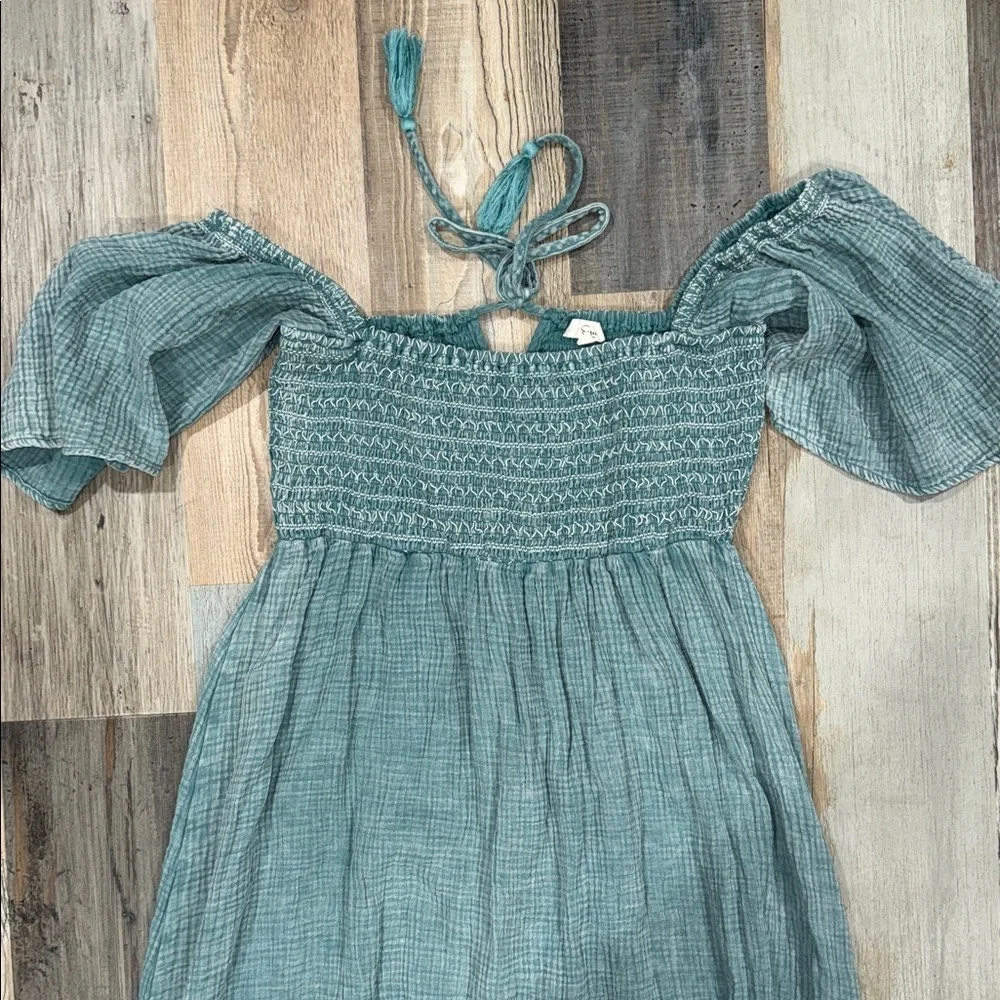 Easel Off-Shoulder Maxi peasant Dress - Picture 3 of 6